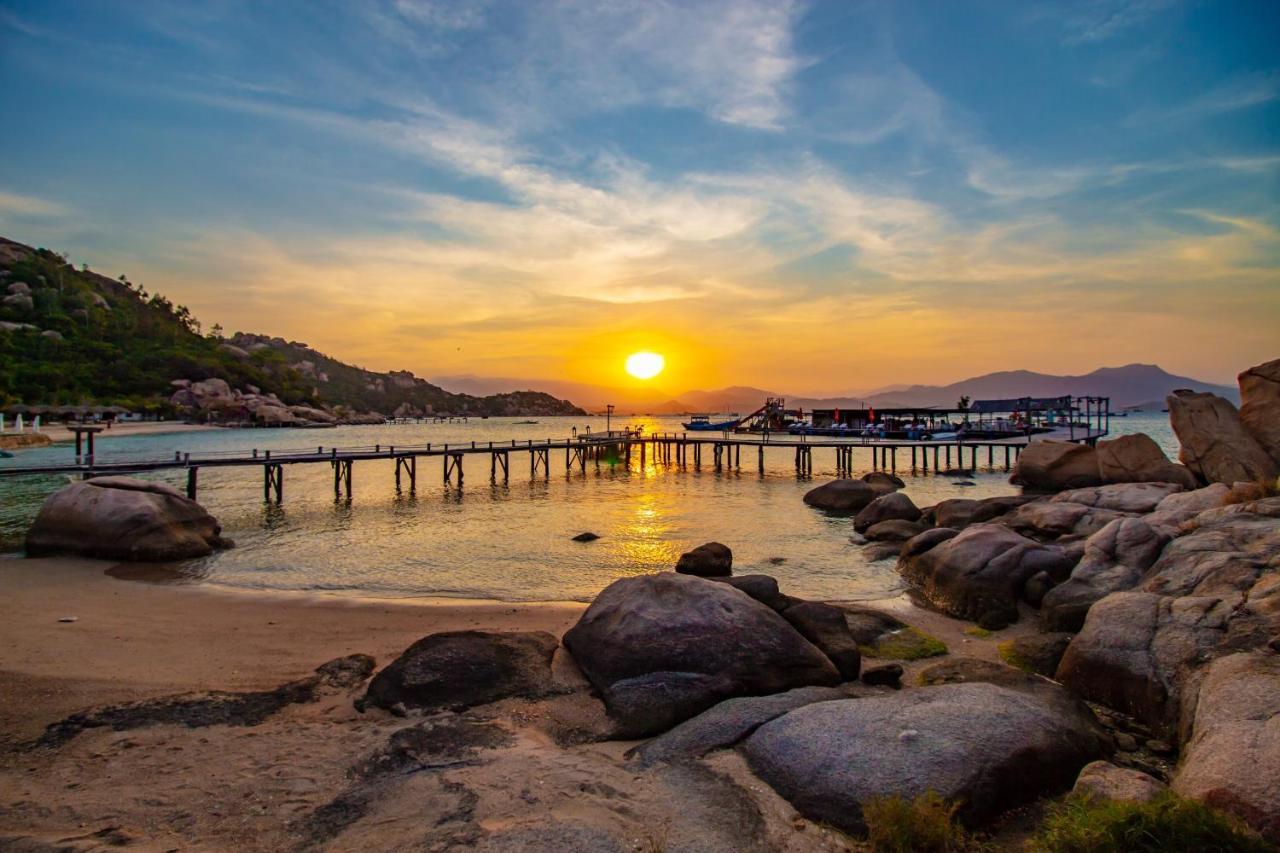 Sao Bien Cam Ranh - Starfish Cam Ranh Hotel Exterior photo
